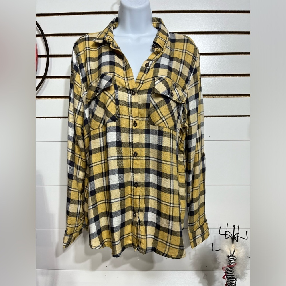 🔥Polly & Esther plaid top size large - Picture 3 of 7
